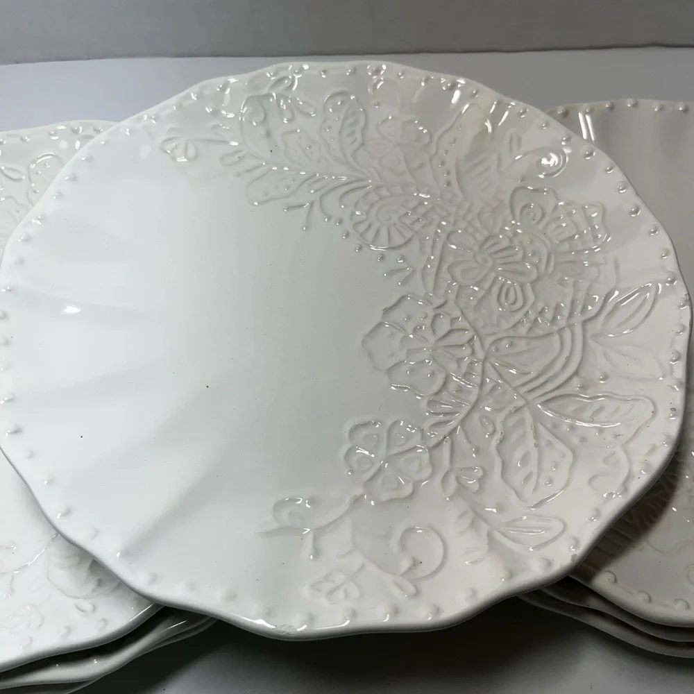 Pier 1 Lacey Salad/dessert plates - 7 pieces